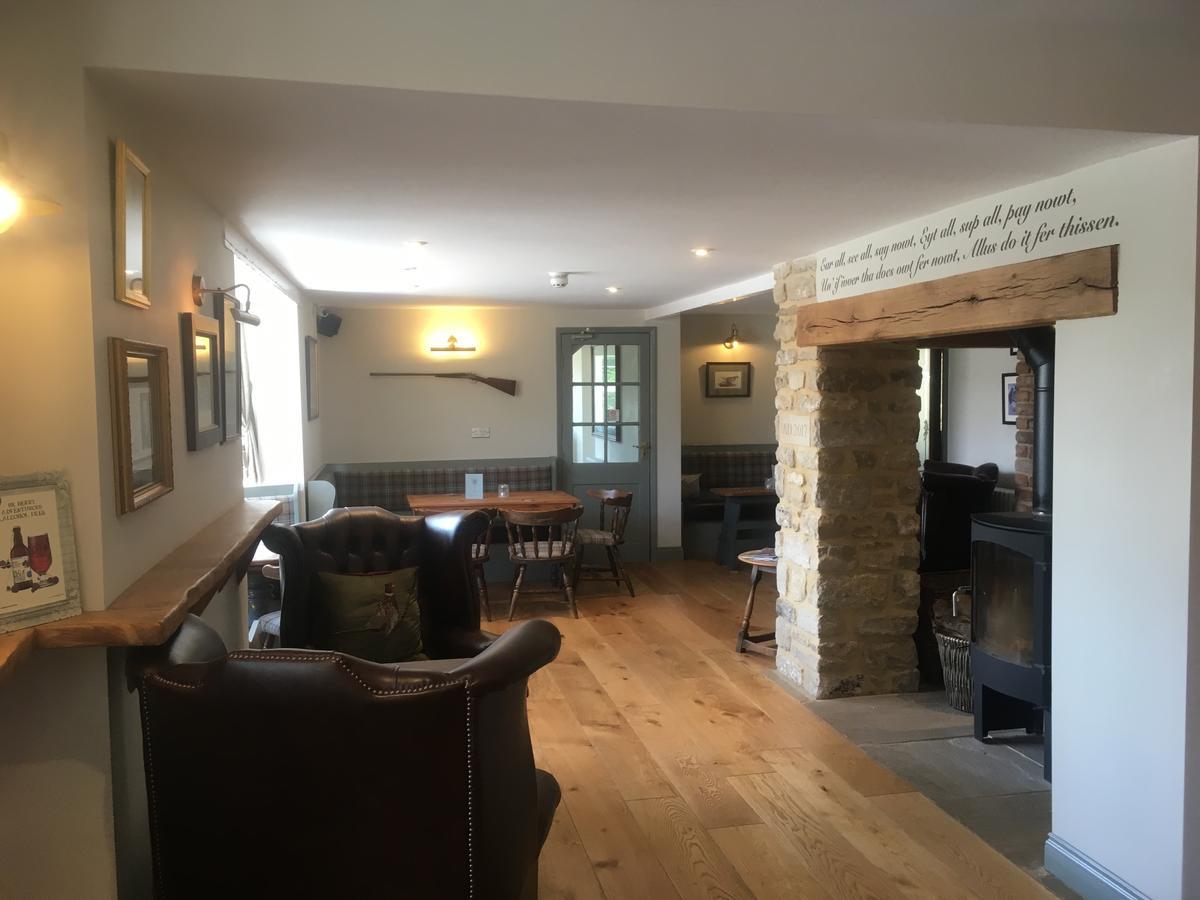 The Cayley Arms Inn Pickering Buitenkant foto